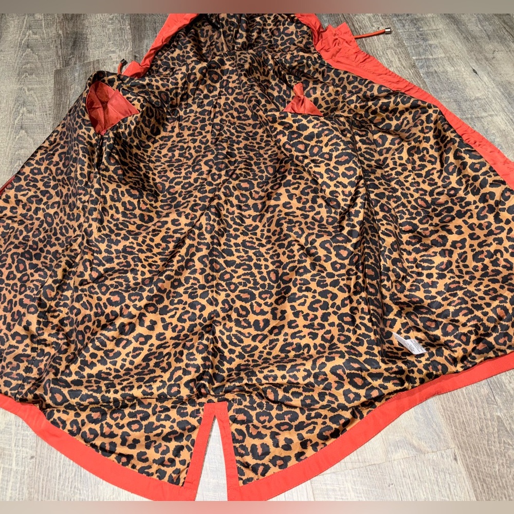 ORANGE RAINCOAT | UTILITY | OUTDOORS |
| SIZE: MED (8/10) | - Picture 13 of 14